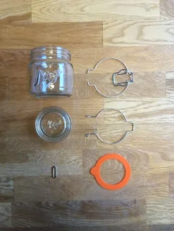 GLASS M/HENGSLET LOKK 0,4 L